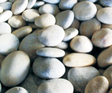 LYP 44 - Flat Pebbles